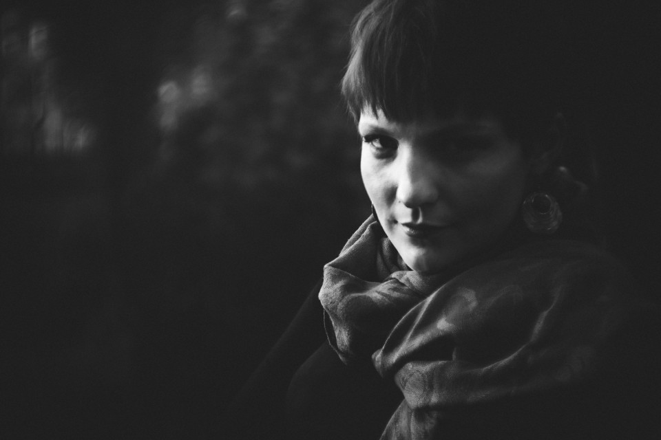 Mary K. – Im botanischen Garten eingesperrt – Ansichten